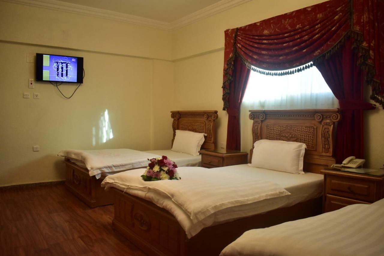 Genac Hotel ยันบู ภายนอก รูปภาพ