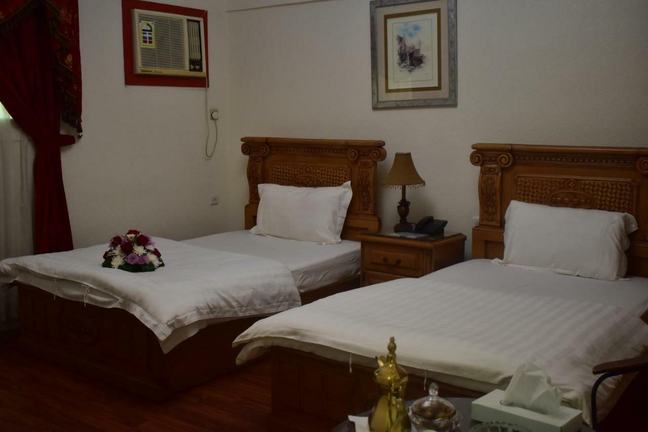 Genac Hotel ยันบู ภายนอก รูปภาพ